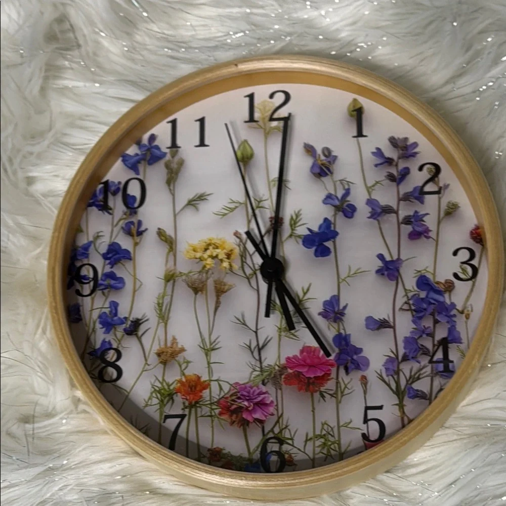 Floral Wall Clock with Natural Frame